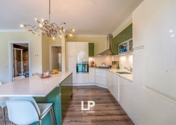 Cucina - Trilocale via statale 102, Valsolda - foto 35