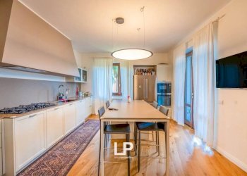 Cucina - Appartamento via al Collegio, 23, Verbania - foto 11