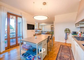 Cucina - Appartamento via al Collegio, 23, Verbania - foto 14