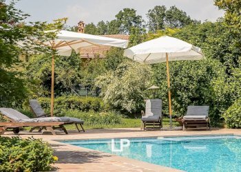 Piscina - Rustico via 1 Maggio, Castelletto Sopra Ticino - foto 1