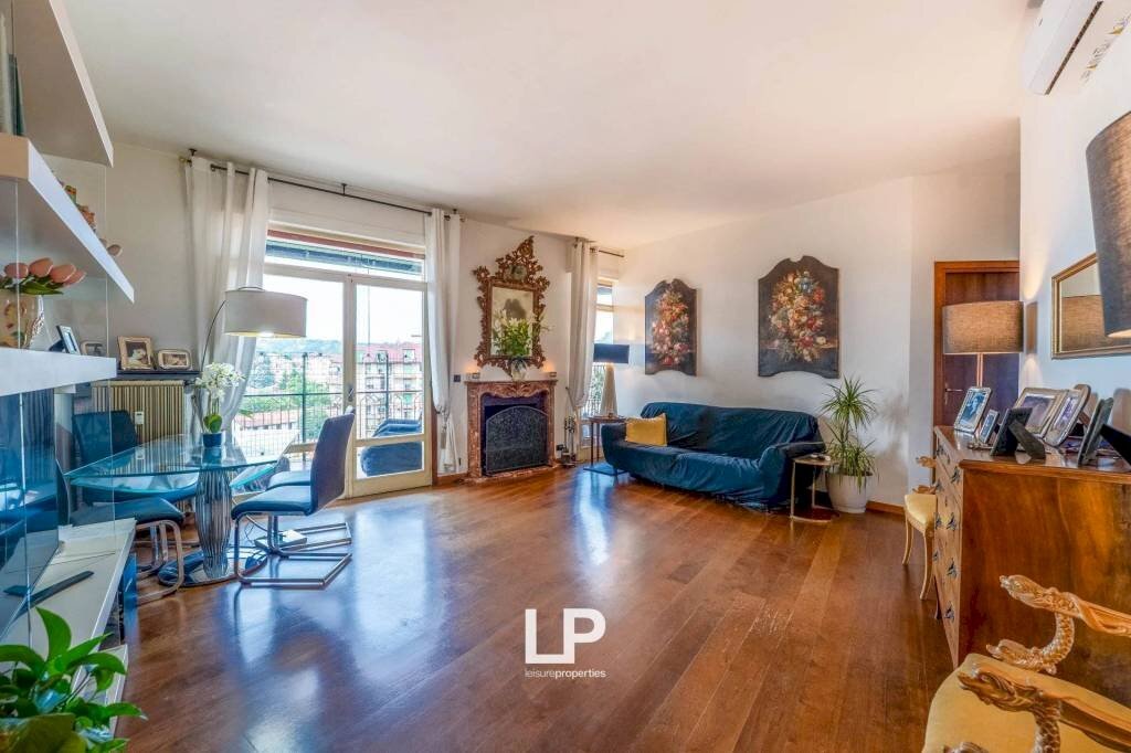 Salone - Four-room apartment via Torino, 12, Arona - photo 2