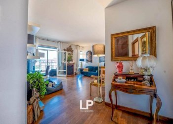 Ingresso - Quadrilocale via Torino, 12, Arona - foto 10