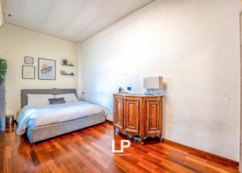 Camera da letto - Quadrilocale via Torino, 12, Arona - foto 11