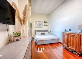 Camera da letto - Quadrilocale via Torino, 12, Arona - foto 12