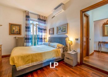 Camera da letto - Quadrilocale via Torino, 12, Arona - foto 14