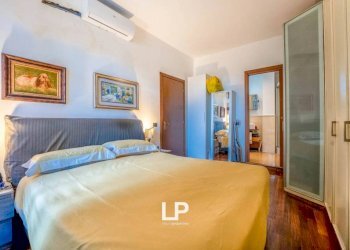 Camera da letto - Quadrilocale via Torino, 12, Arona - foto 15