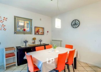 Salone - Appartamento via Quassa, 6A, Ranco - foto 12