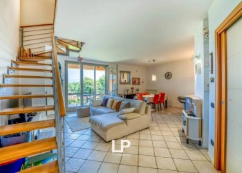 Salone - Appartamento via Quassa, 6A, Ranco - foto 14