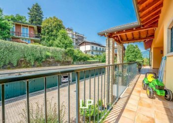 Balcone - Appartamento via Quassa, 6A, Ranco - foto 23