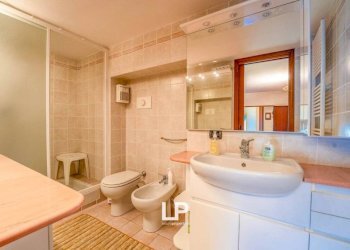 Bagno - Appartamento via 1º Maggio 50, Castelletto Sopra Ticino - foto 37