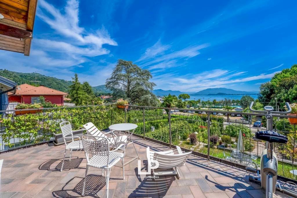 Terrazzo - Appartamento viale Rimembranze, 37, Meina - foto 1