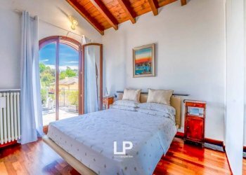 Camera da letto - Appartamento viale Rimembranze, 37, Meina - foto 17