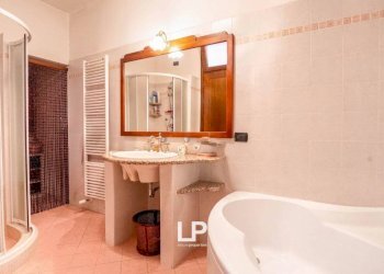 Bagno - Appartamento viale Rimembranze, 37, Meina - foto 22