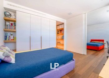 Camera da letto - Appartamento via Bellaria, 15, Sesto Calende - foto 38