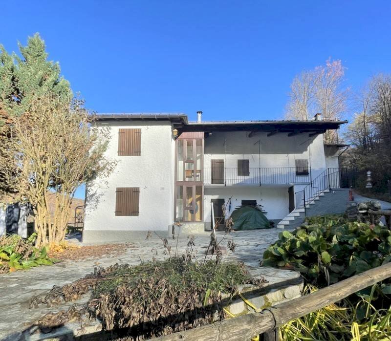 Facciata - Casa indipendente Frazione Vigna, 84, Chiusa di Pesio - foto 1