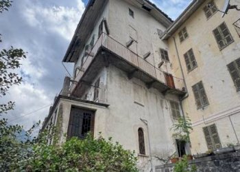 Facciata - Casa indipendente via Federico Rosazza, 15, Rosazza - foto 14