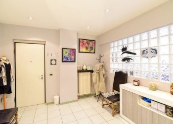 Ingresso - Centro Estetico - Solarium - Benessere via Roma, Lecco - foto 5