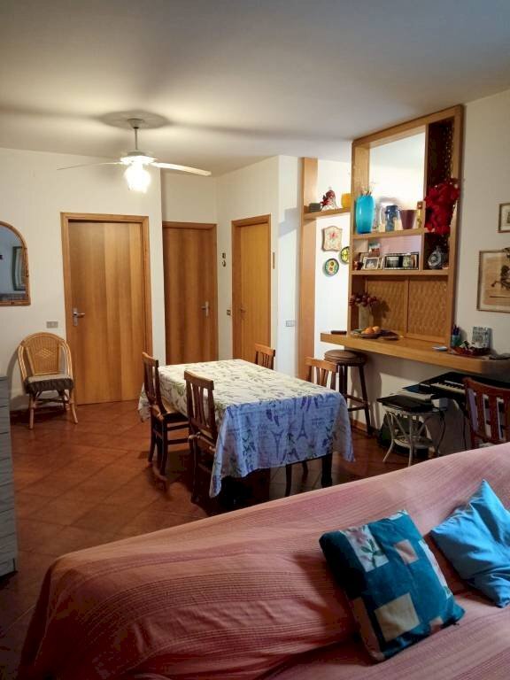 Salone - Quadrilocale via Pisa, 70, Massa - foto 1