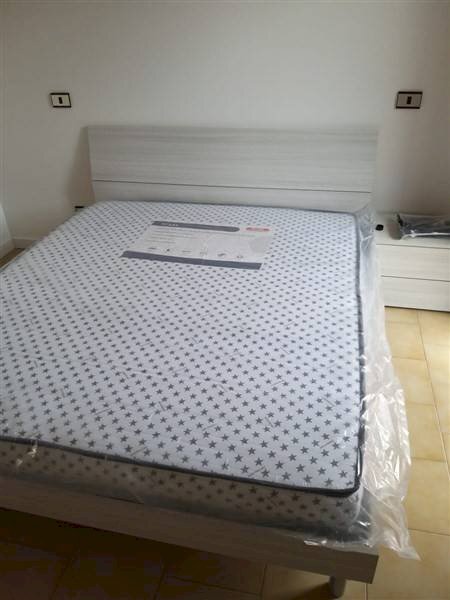 Camera da letto - Villa a Schiera viale Roma, 383, Massa - foto 1