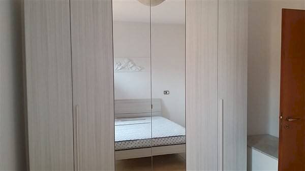 Camera da letto - Villa a Schiera viale Roma, 383, Massa - foto 3