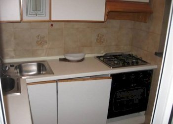 Cucina - Villa a Schiera viale Roma, 383, Massa - foto 2