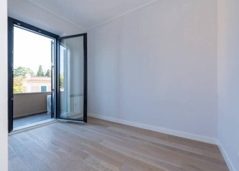 Camera da letto - Trilocale via di Monte Verde, Roma - foto 25