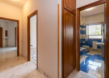 Corridoio - Appartamento via Giovanni Vittorio Englen, Roma - foto 43