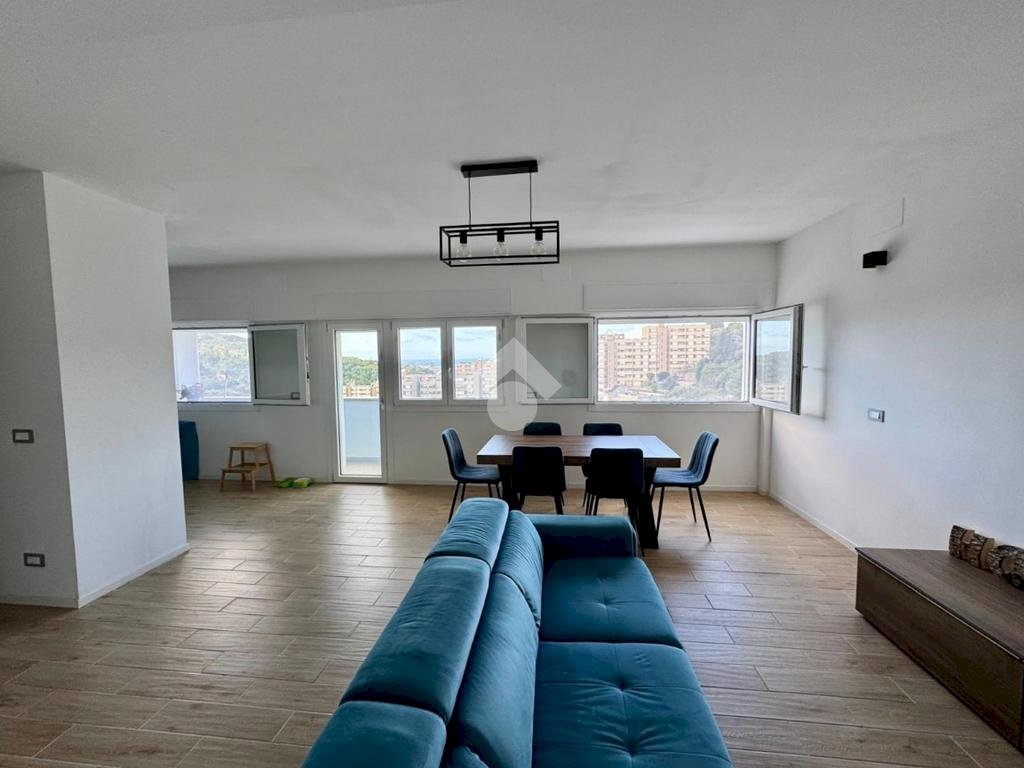 Quadrilocale Via Carlo Linneo, Genova - foto 1