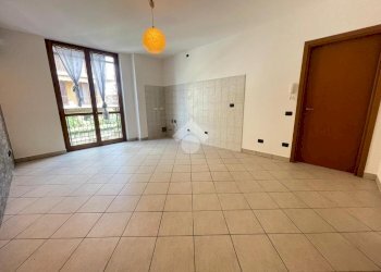 Trilocale Via Pietro Micca, Villa Cortese - foto 5