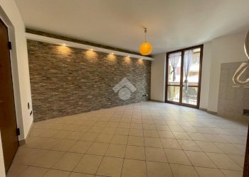 Trilocale Via Pietro Micca, Villa Cortese - foto 7