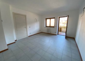 Three-room apartment Via Circonvallazione 11, Verrès - photo 2