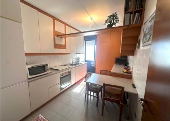 Four-room apartment PIAZZA PADANIA 1, Erba - photo 8