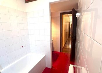 Four-room apartment PIAZZA PADANIA 1, Erba - photo 18