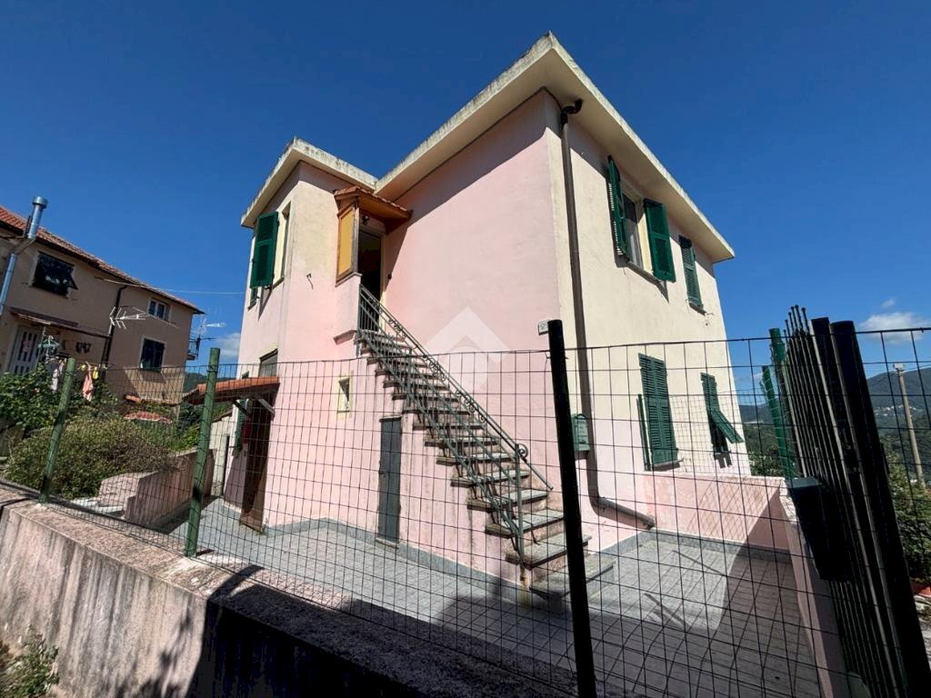 Trilocale Salita di Pino Sottano, Genova - foto 2