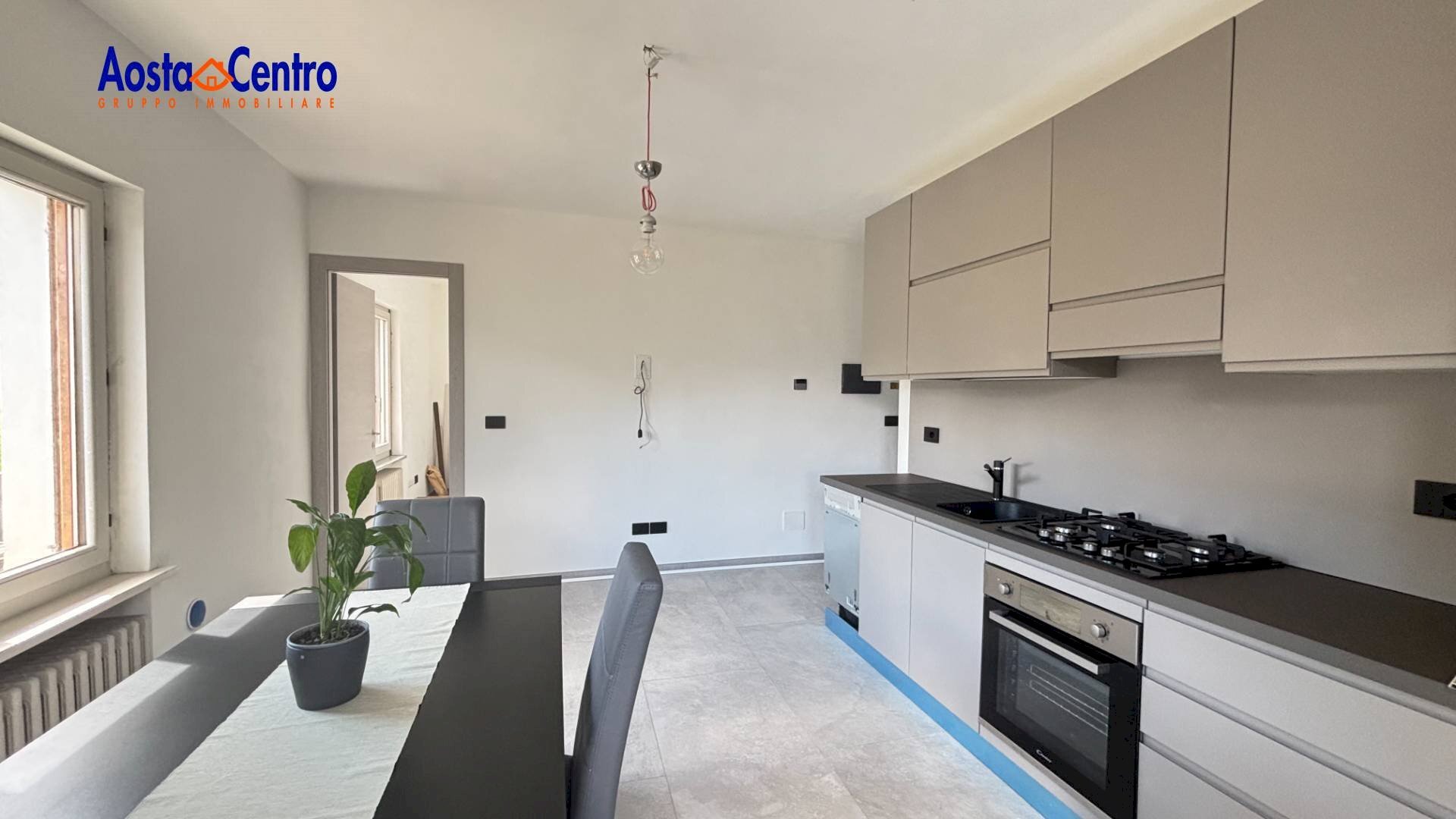 Foto 2 - Bilocale Località Plan de Chateaux
 
1/D, Gignod - foto 2