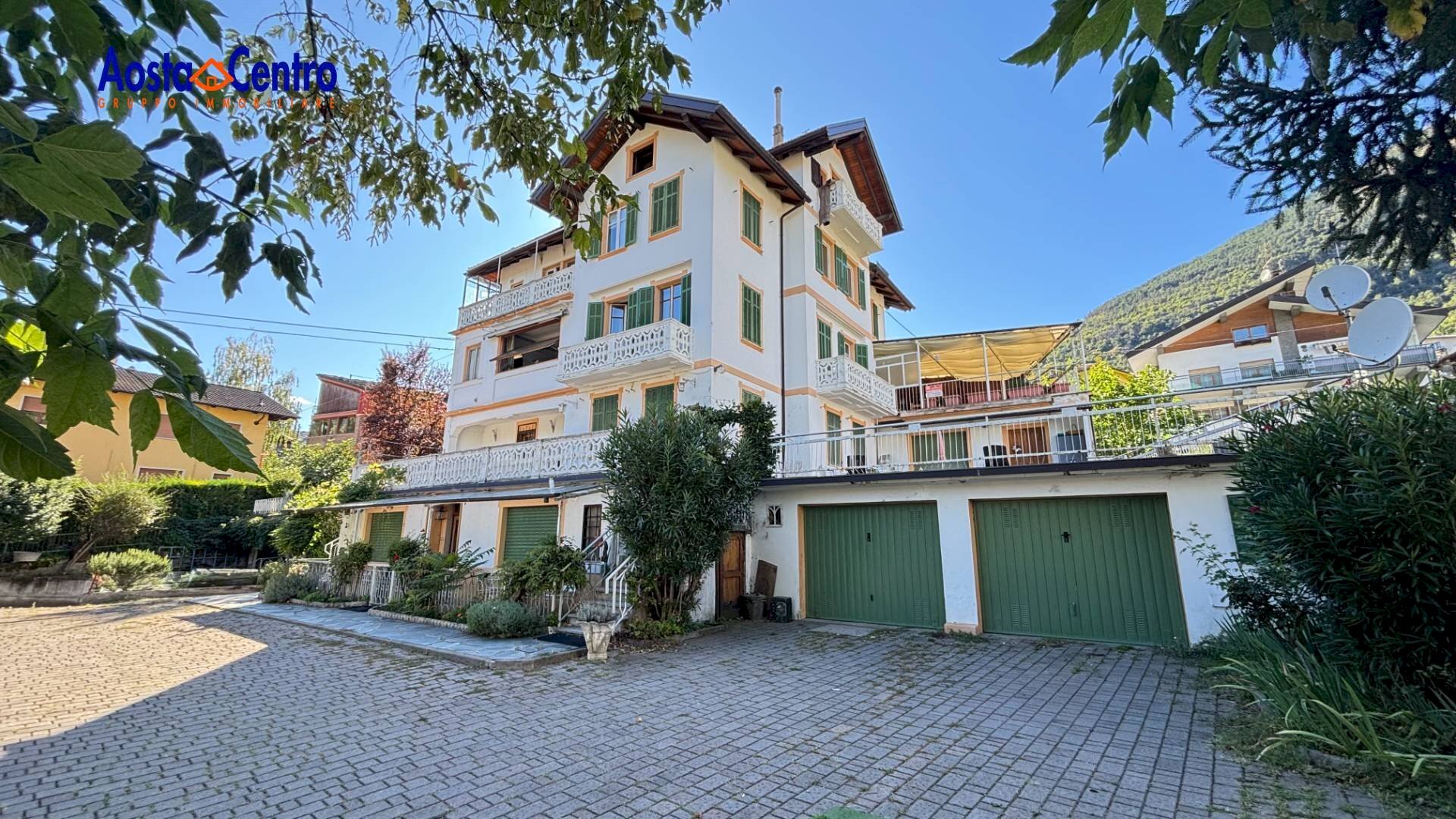 Foto 1 - Trilocale Frazione Tissoret
 
44, Sarre - foto 1