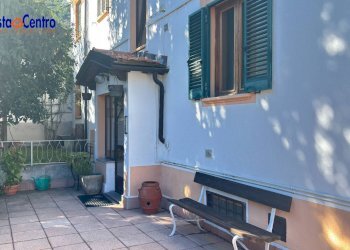 Foto 2 - Trilocale Frazione Tissoret
 
44, Sarre - foto 2