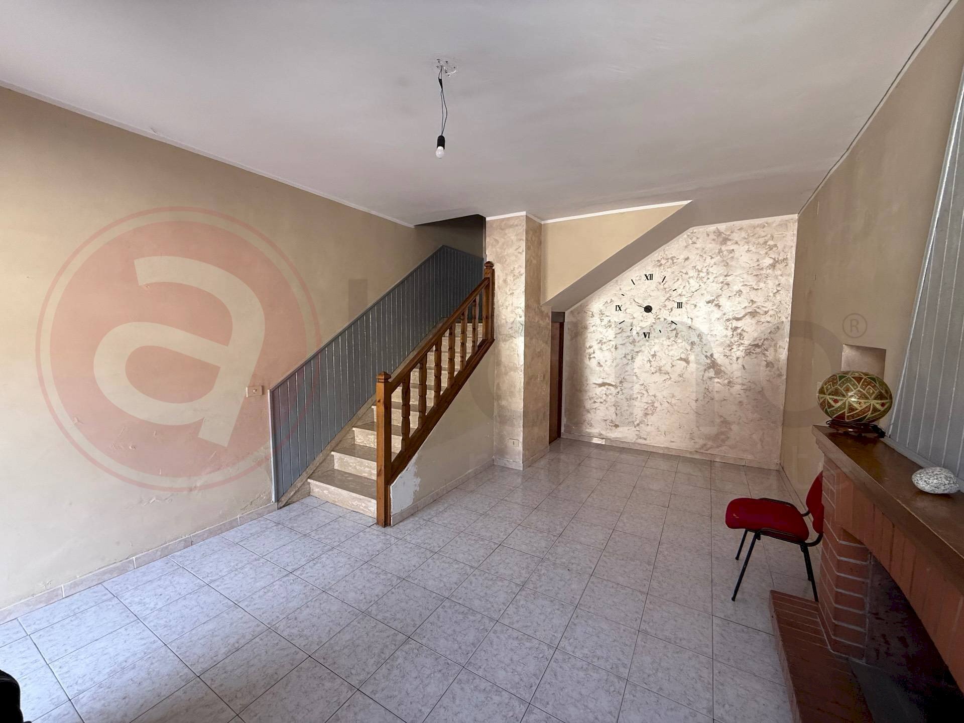 Foto 2 - Stabile - Palazzo Piazza del Duca
 
13, Colfelice - foto 2