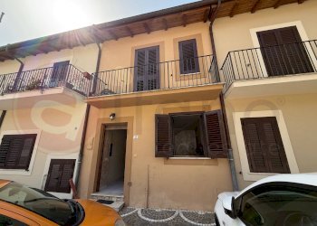 Foto 3 - Stabile - Palazzo Piazza del Duca
 
13, Colfelice - foto 3