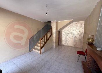 Foto 2 - Stabile - Palazzo Piazza del Duca
 
13, Colfelice - foto 2