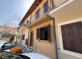 Foto 5 - Stabile - Palazzo Piazza del Duca
 
13, Colfelice - foto 5