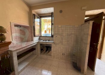 Foto 8 - Stabile - Palazzo Piazza del Duca
 
13, Colfelice - foto 8