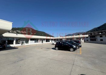 Foto 5 - Locale Commerciale via Valle
 
snc, Lavena Ponte Tresa - foto 5