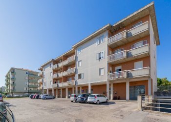 Foto 39 - Quadrilocale VIA DELLE GARDENIE
 
13, Vasto - foto 39