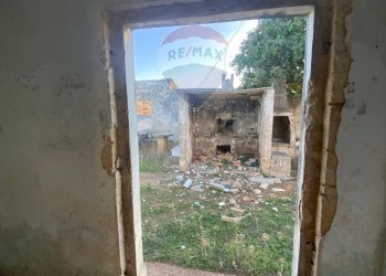 vista da cucina a patio sul retro - Rustico Strada Donna Domenica
 
43, Nardò - foto 8