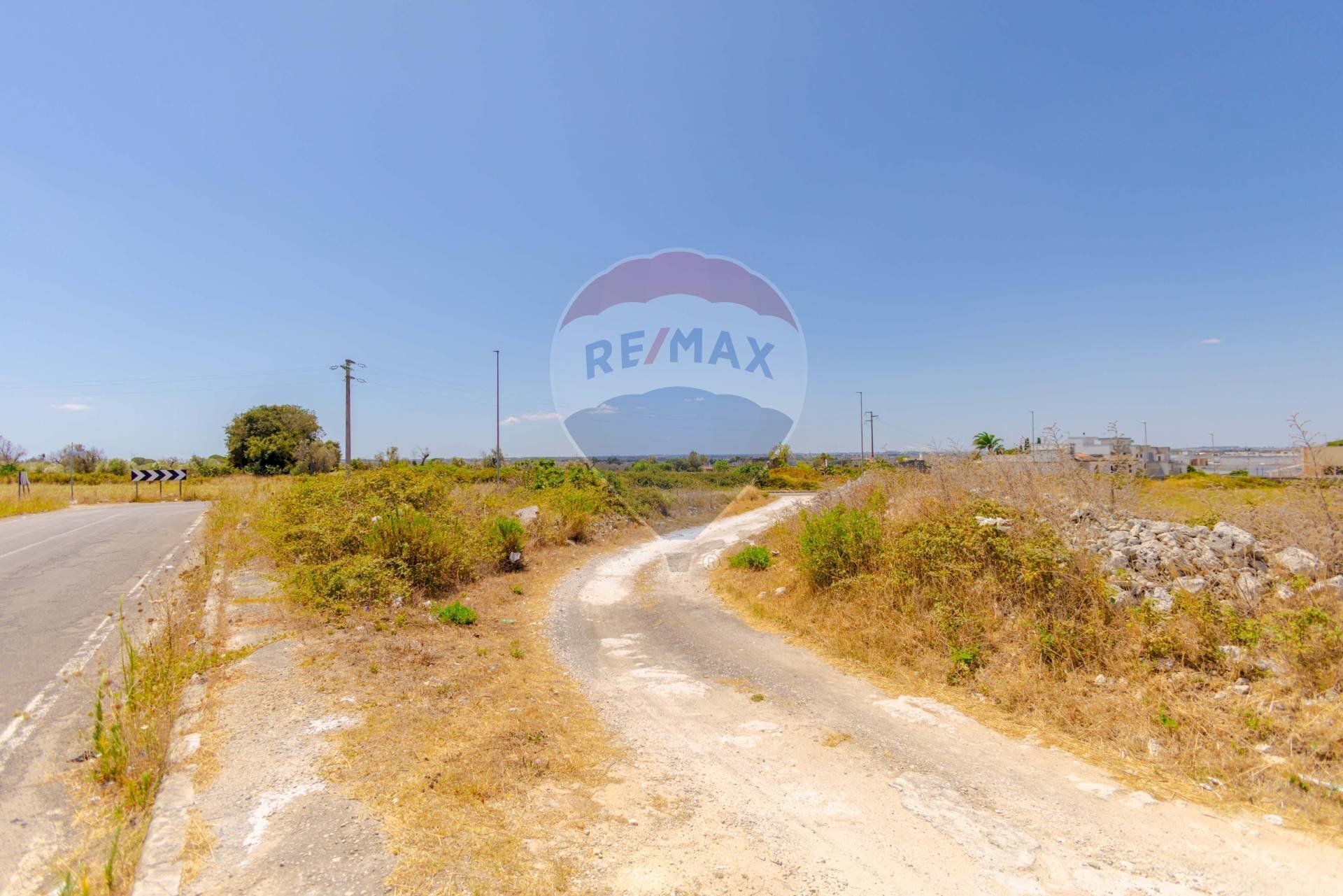 Non correlato - Building land Via Foscolo, Vernole - photo 1