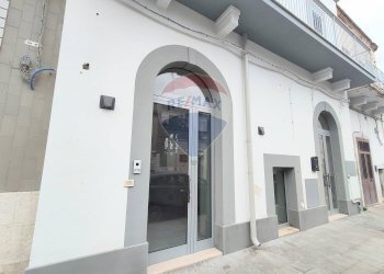 Edificio all\'aperto - Commercial Premises Via Carlo Alberto
 
18, Bitritto - photo 1