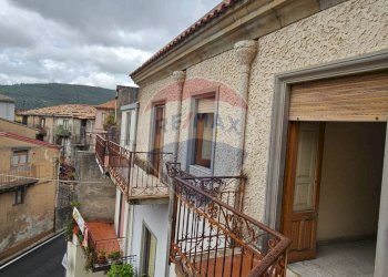 Balcone - Appartamento Via Gaetano Algeri
 
66, Ucria - foto 3