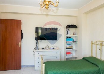 Camera / camera da letto - Quadrilocale Viale Librino
 
2, Catania - foto 20