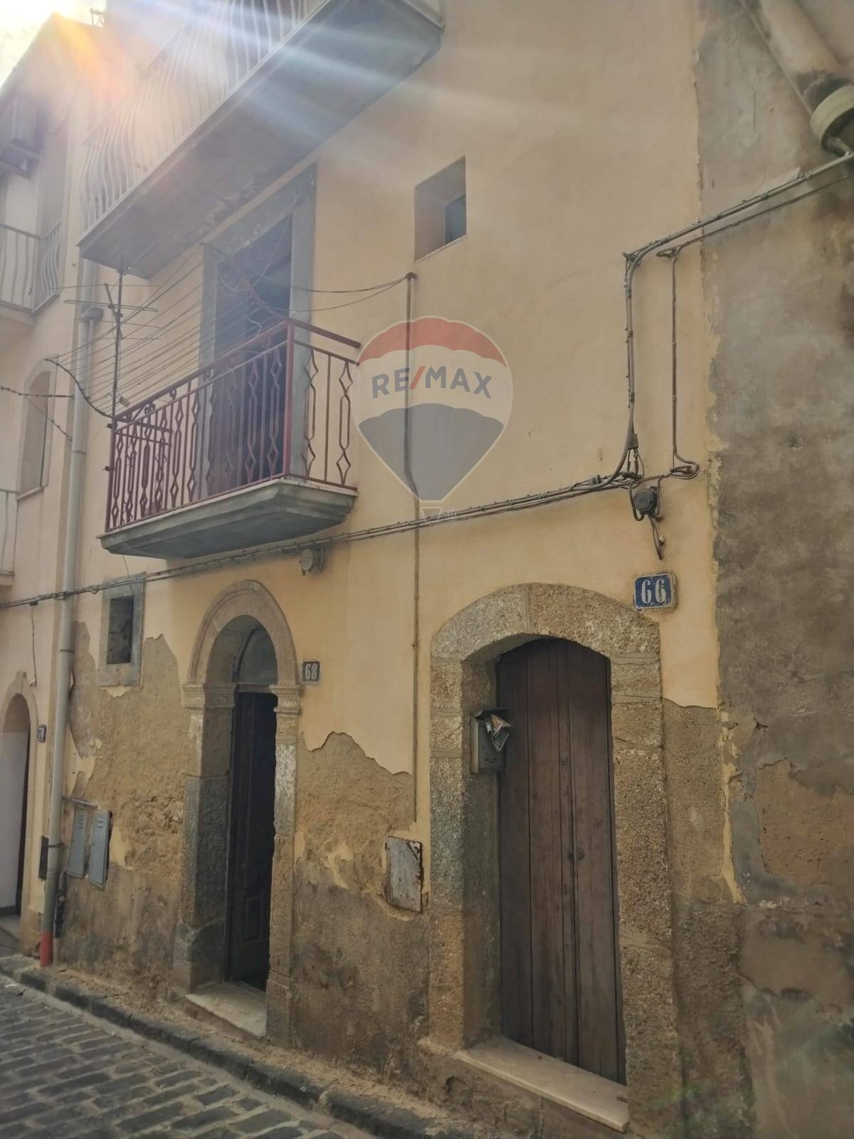 Edificio all\'aperto - Casa indipendente via conceria
 
66, Caltagirone - foto 3